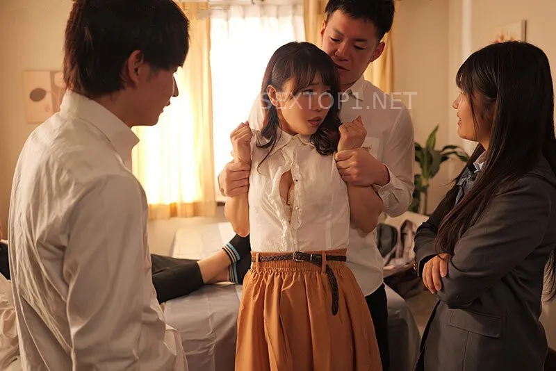 Không ưa má kế, bé yêu gọi bạn học về nhà cưỡng hiếp